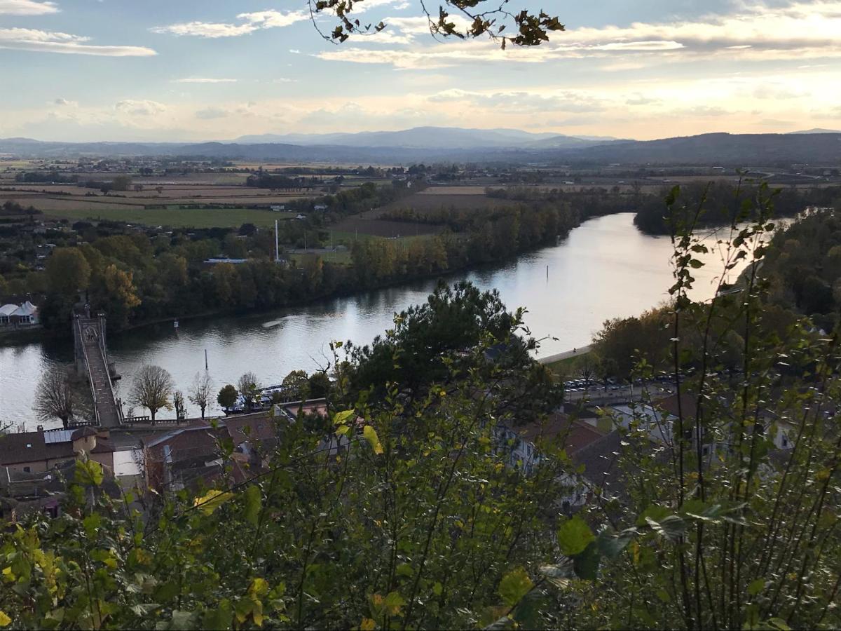 La Roulotte Des Bords De Saone Otel Massieux Dış mekan fotoğraf